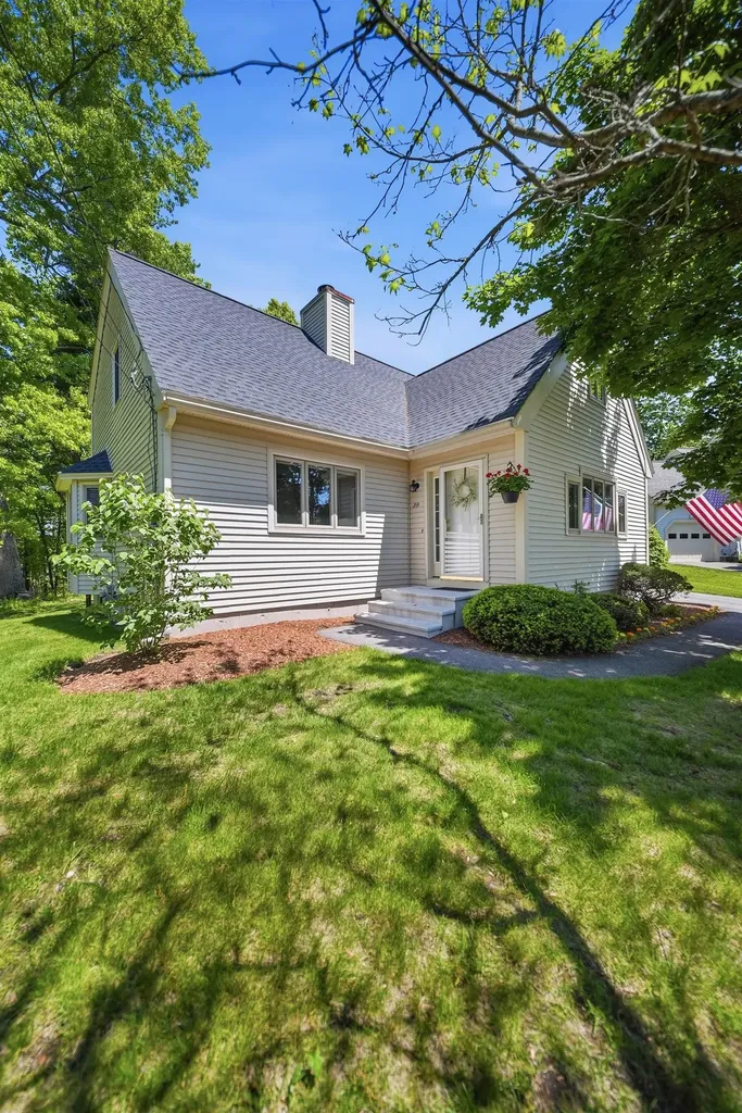 39 Norma Drive Nashua NH 03062