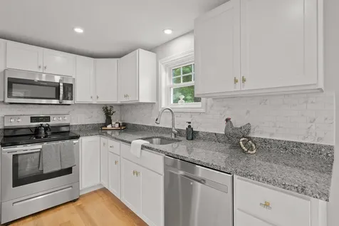 74 Little River Road Kingston NH 03848