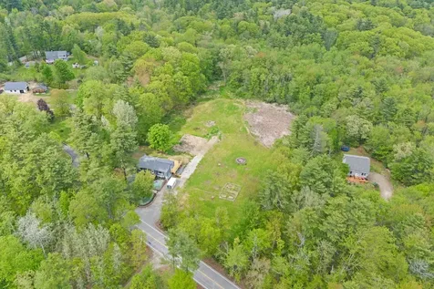 74 Little River Road Kingston NH 03848