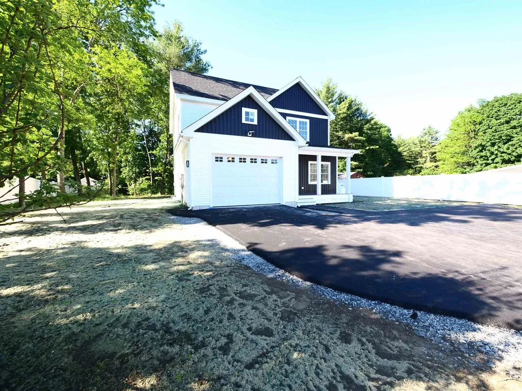 144 South Mast Street Goffstown NH 03045