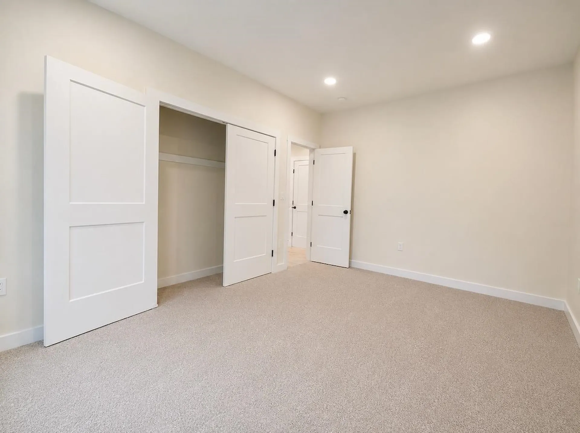 144 South Mast Street Goffstown NH 03045