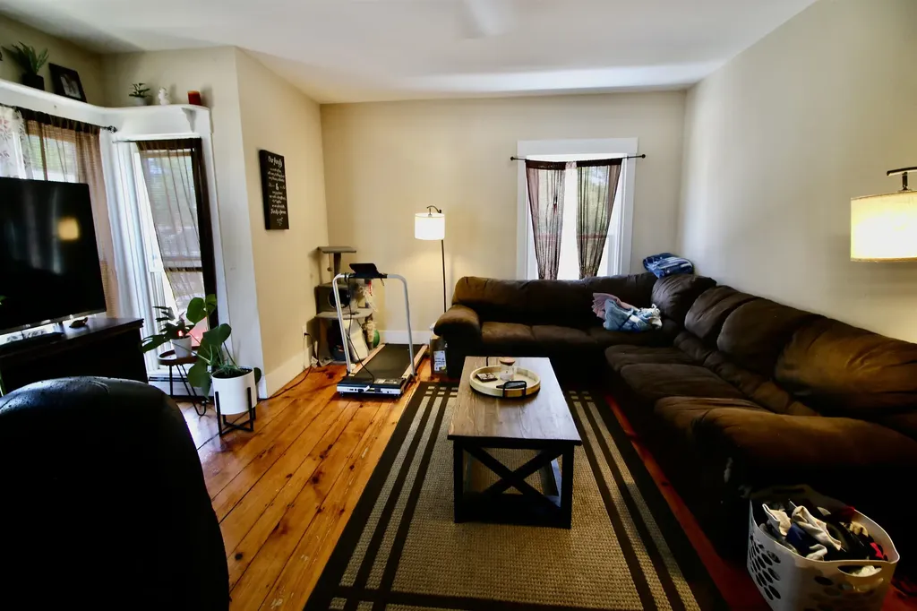 22 Maple Street Somersworth NH 03878