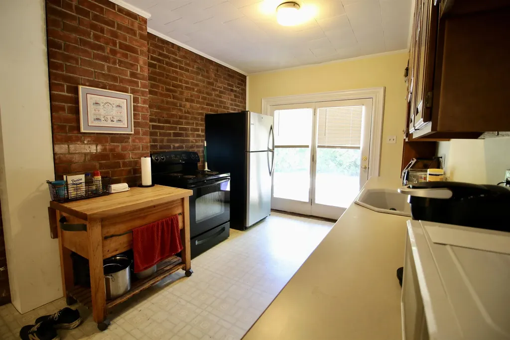 22 Maple Street Somersworth NH 03878