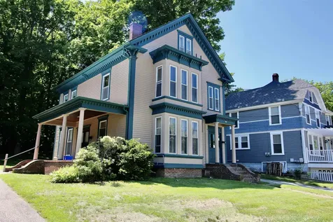 22 Maple Street Somersworth NH 03878