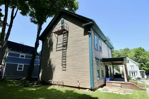 22 Maple Street Somersworth NH 03878