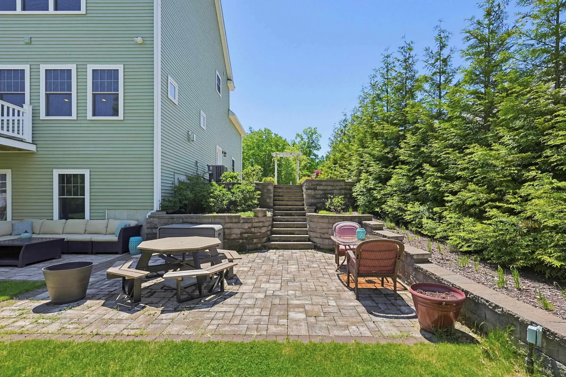 29 Aspen Drive Pelham NH 03076