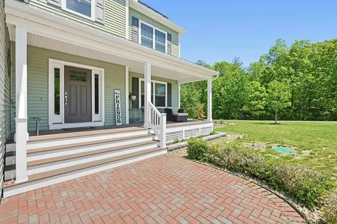 29 Aspen Drive Pelham NH 03076