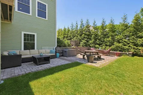 29 Aspen Drive Pelham NH 03076