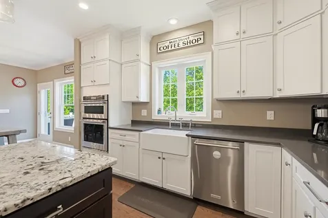 29 Aspen Drive Pelham NH 03076