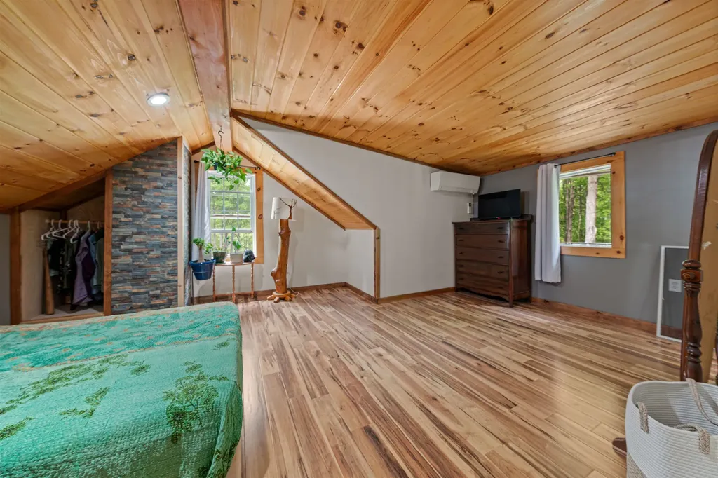 164 Stagecoach Road Barrington NH 03825