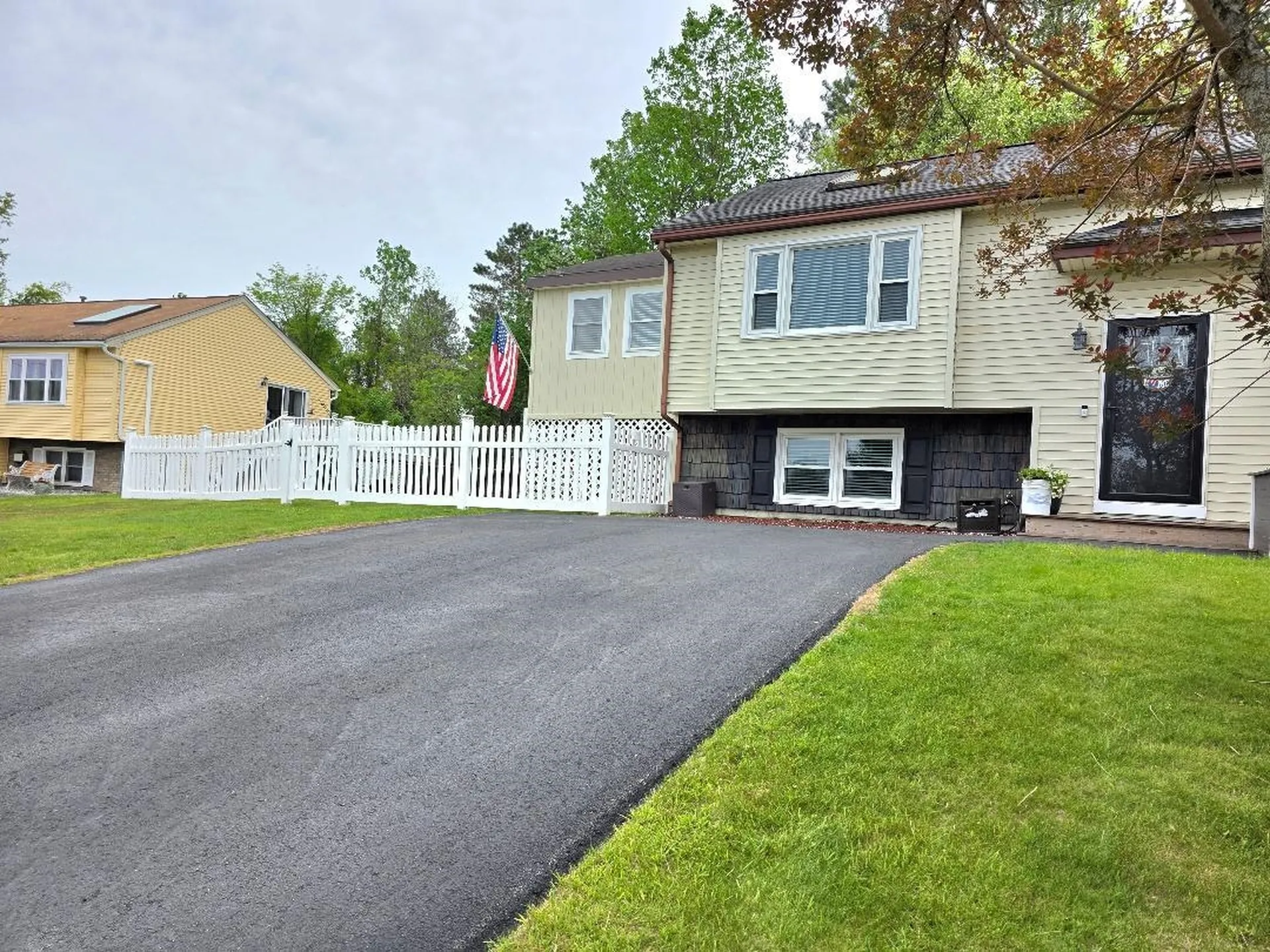 6 L Matthew Drive Derry NH 03038