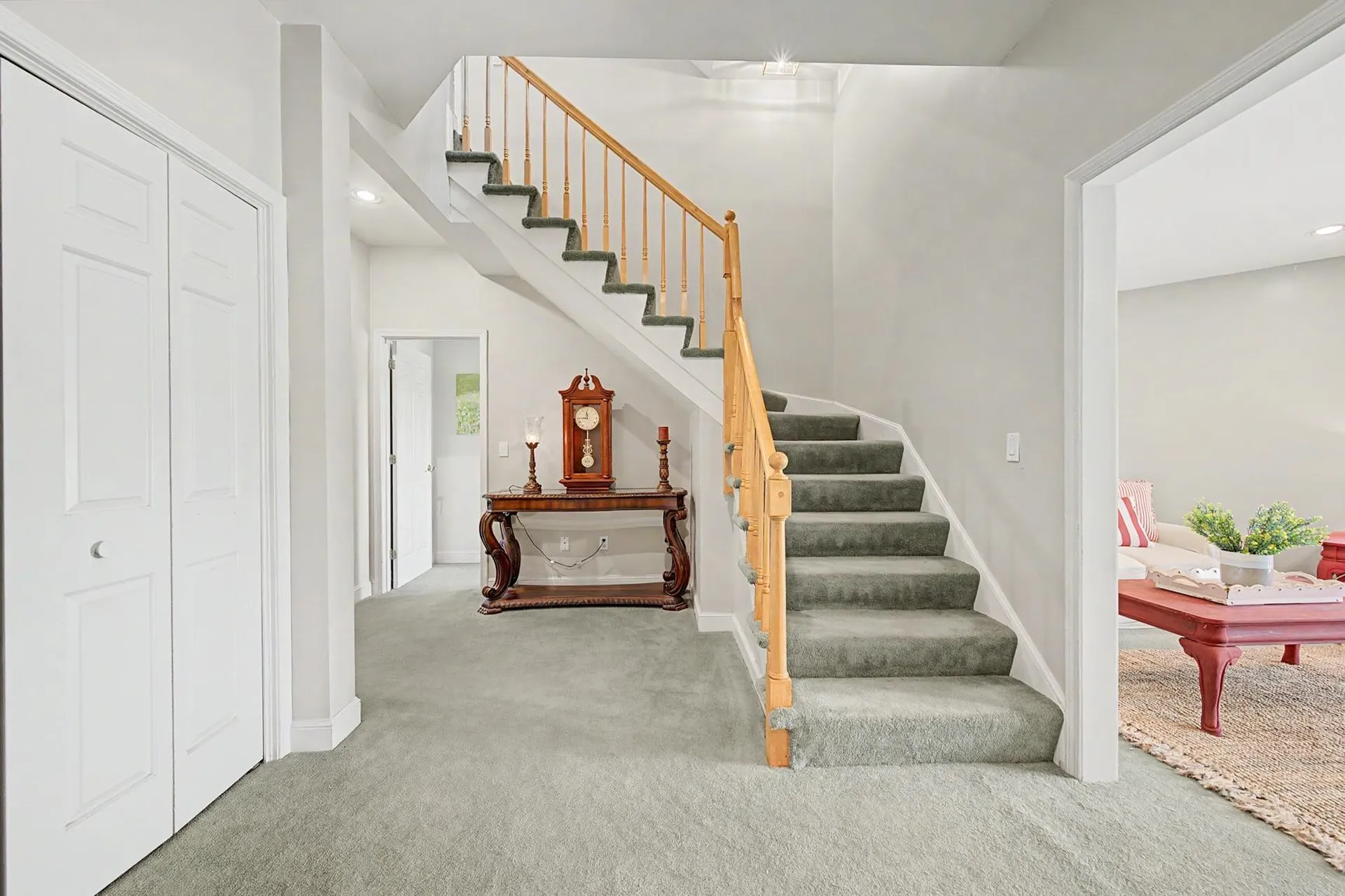 21 Wintercroft Circle Grantham NH 03781