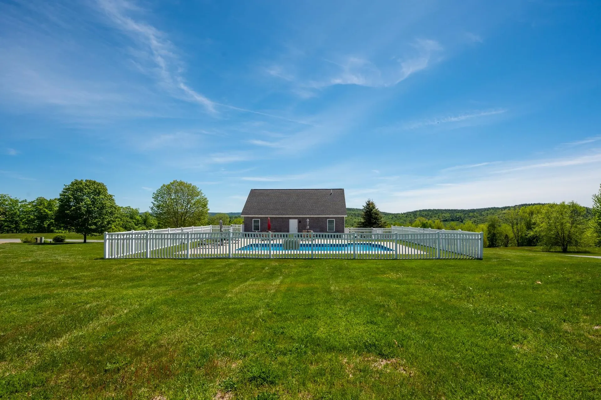 21 Wintercroft Circle Grantham NH 03781