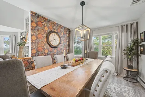 21 Wintercroft Circle Grantham NH 03781