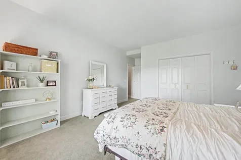 21 Wintercroft Circle Grantham NH 03781