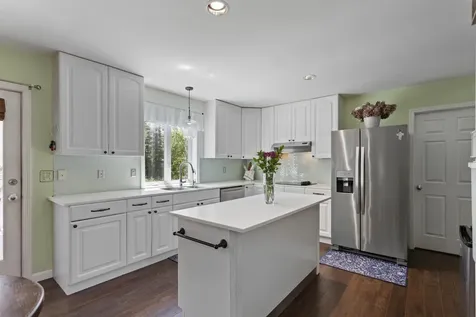 15 Kelso Drive Bow NH 03304