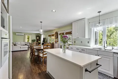 15 Kelso Drive Bow NH 03304