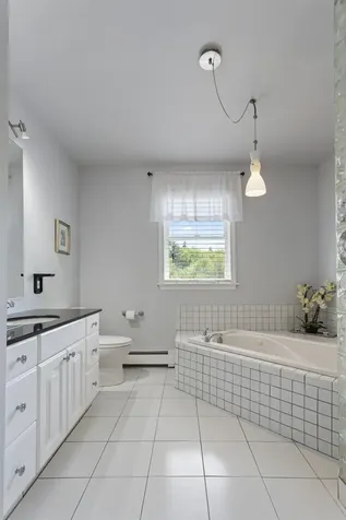15 Kelso Drive Bow NH 03304