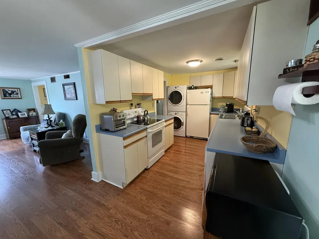 43 Clark Avenue Laconia NH 03246
