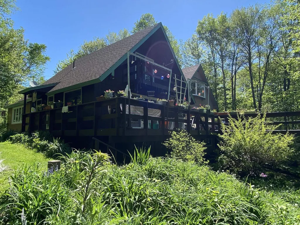 985 Chapel Hill Road Whitingham VT 05361