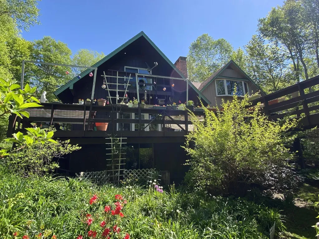 985 Chapel Hill Road Whitingham VT 05361