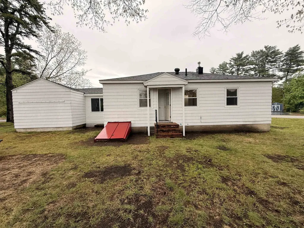 15 Woodbury Lane Bedford NH 03110