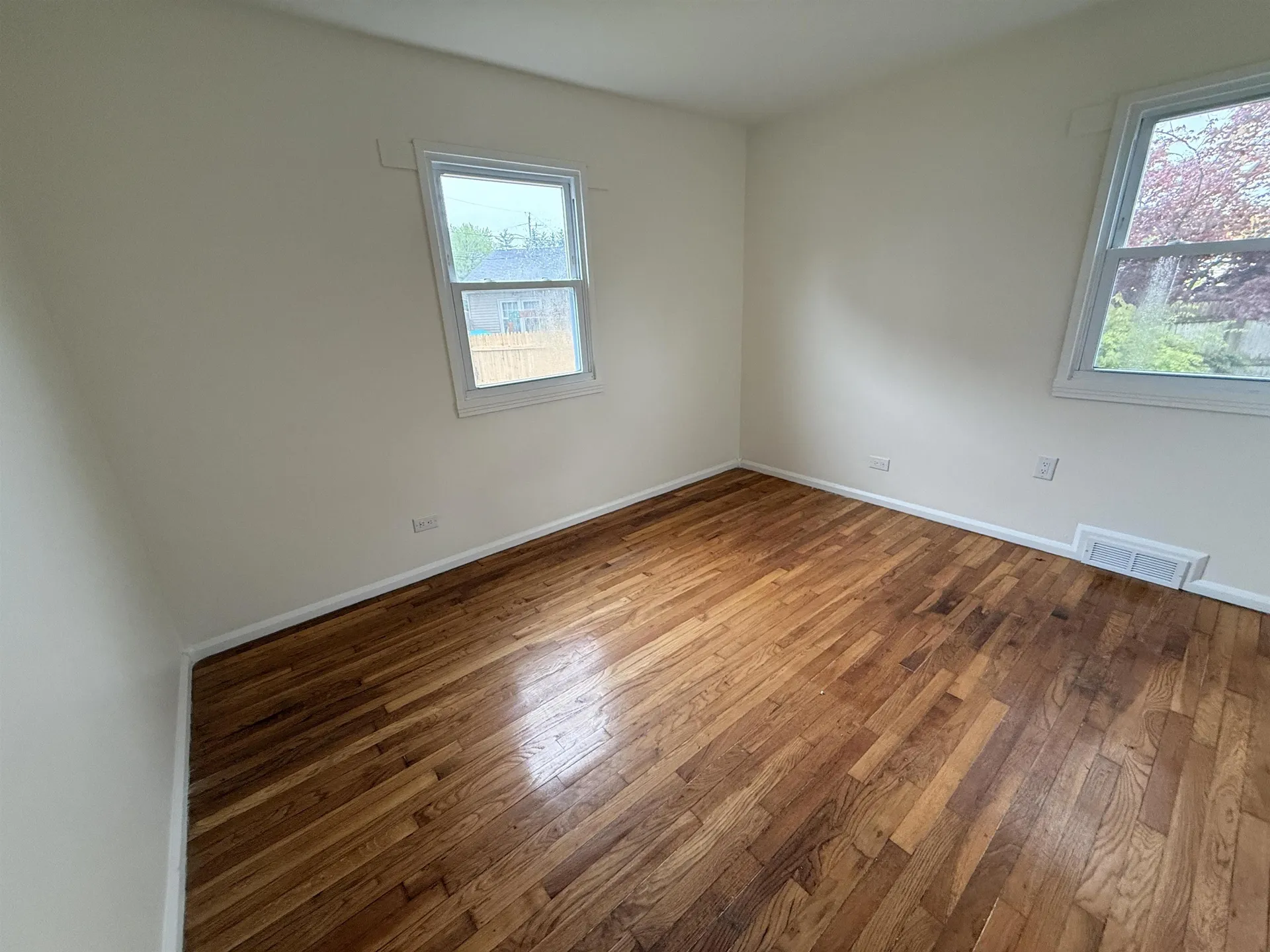 15 Woodbury Lane Bedford NH 03110