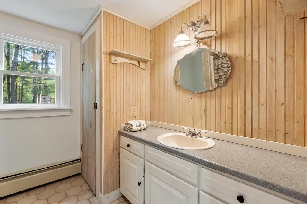 276 South Road Brentwood NH 03833