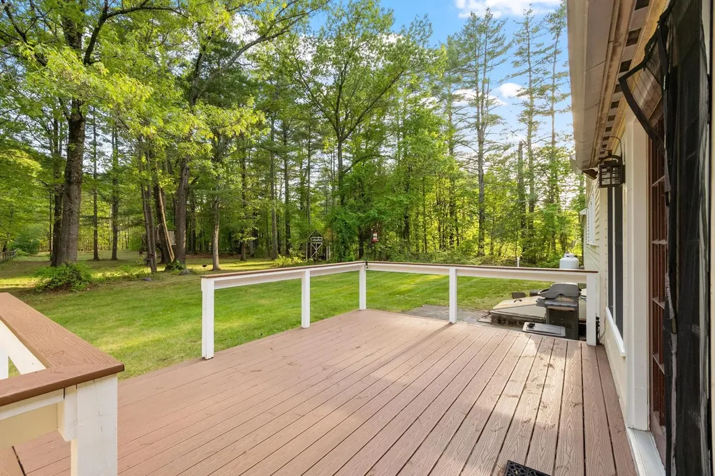 276 South Road Brentwood NH 03833