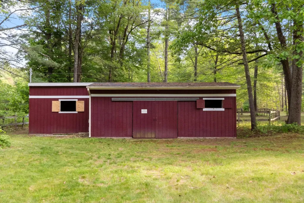 276 South Road Brentwood NH 03833