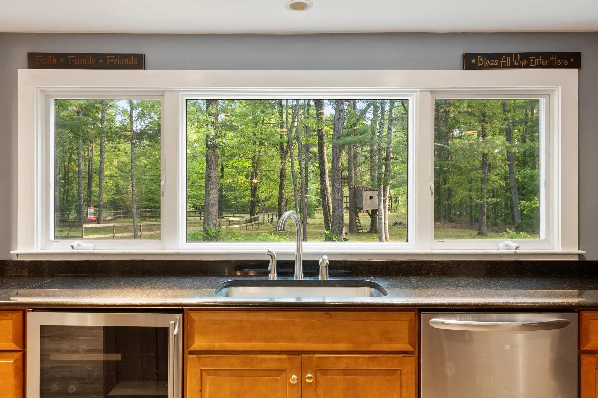 276 South Road Brentwood NH 03833