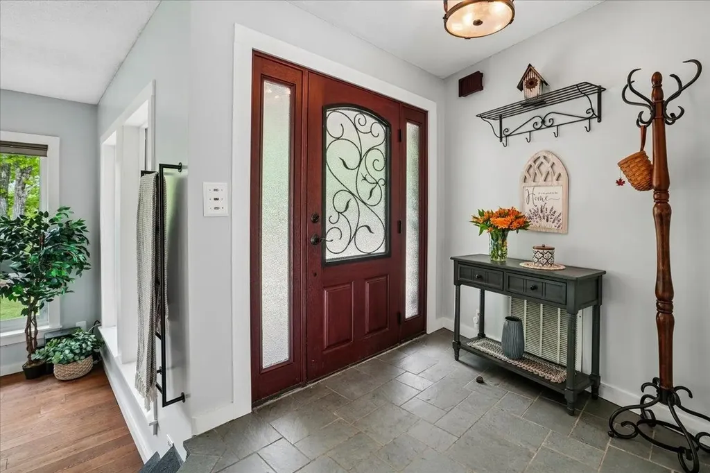 15 Tandy Road Deerfield NH 03037
