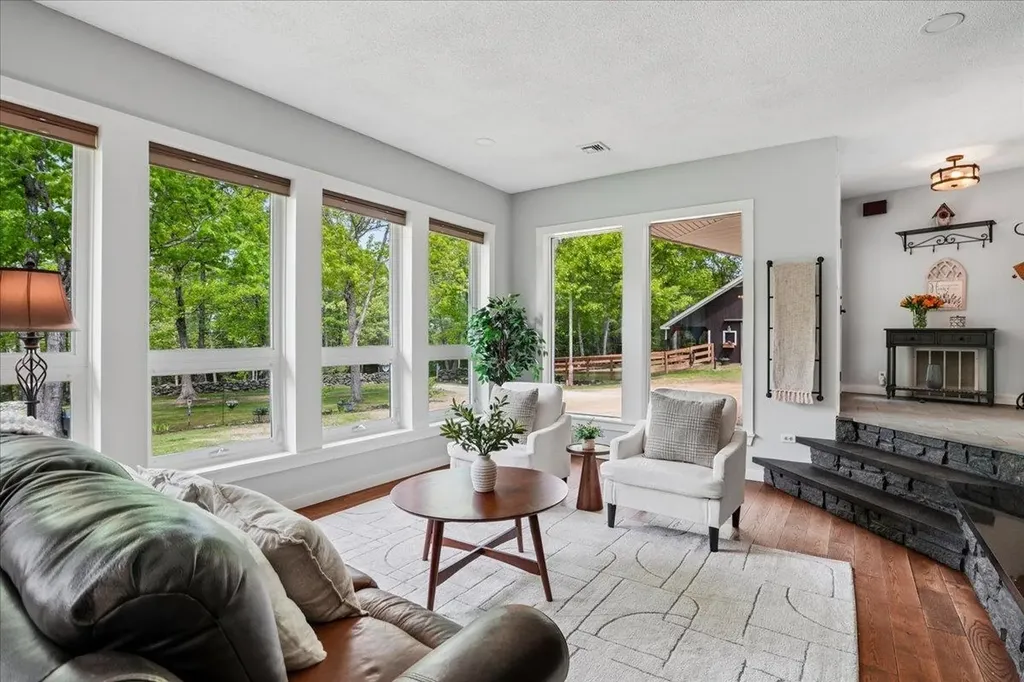 15 Tandy Road Deerfield NH 03037
