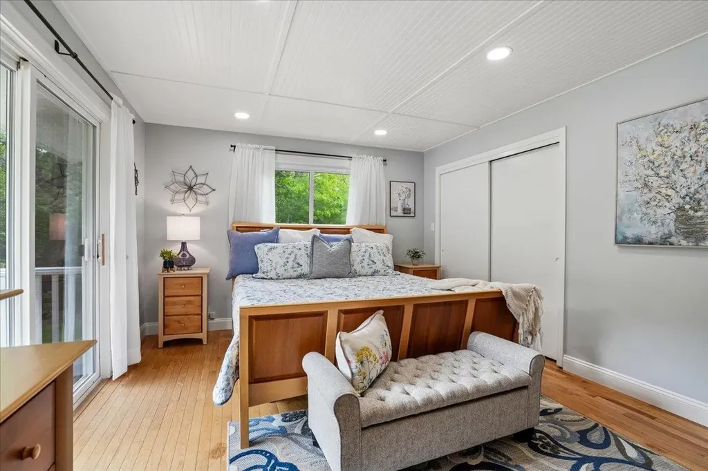 15 Tandy Road Deerfield NH 03037