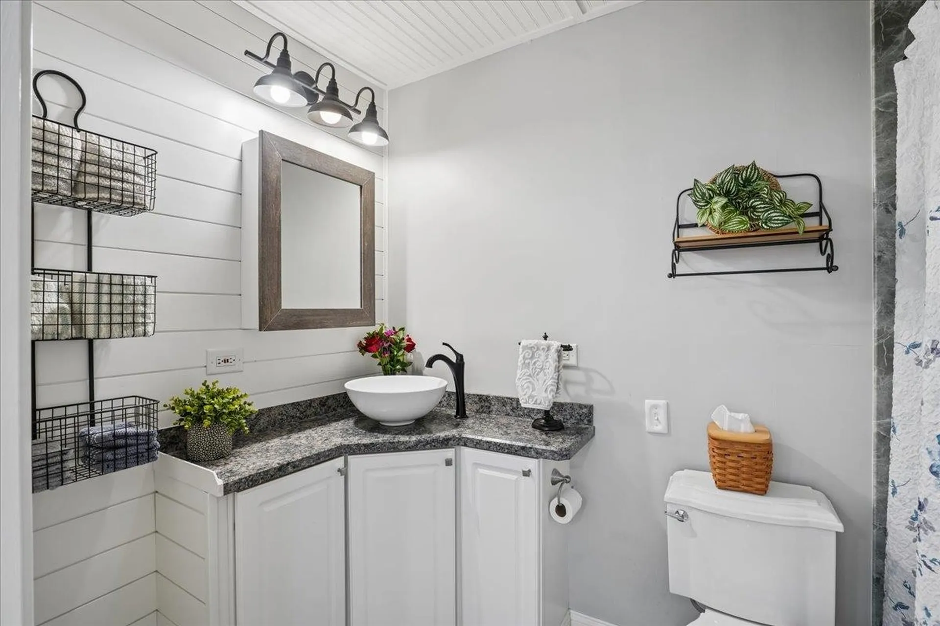 15 Tandy Road Deerfield NH 03037