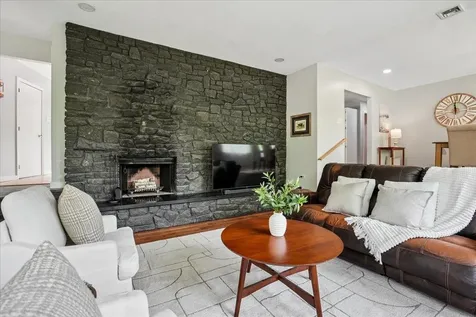 15 Tandy Road Deerfield NH 03037