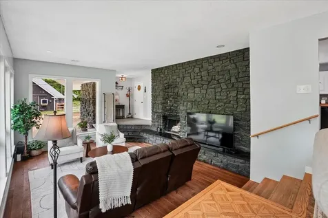 15 Tandy Road Deerfield NH 03037