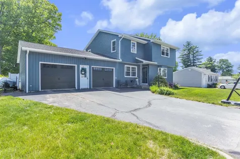 47 Holt Avenue Manchester NH 03109