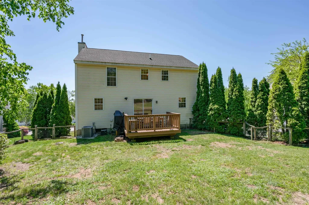 335 Wellington Hill Road Manchester NH 03104