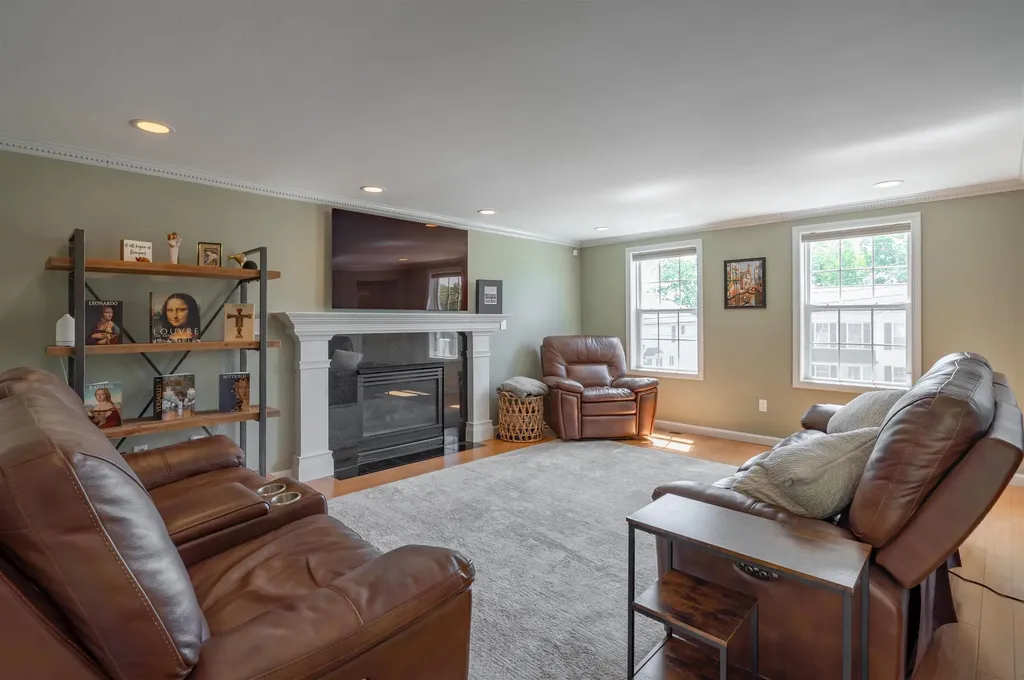 335 Wellington Hill Road Manchester NH 03104