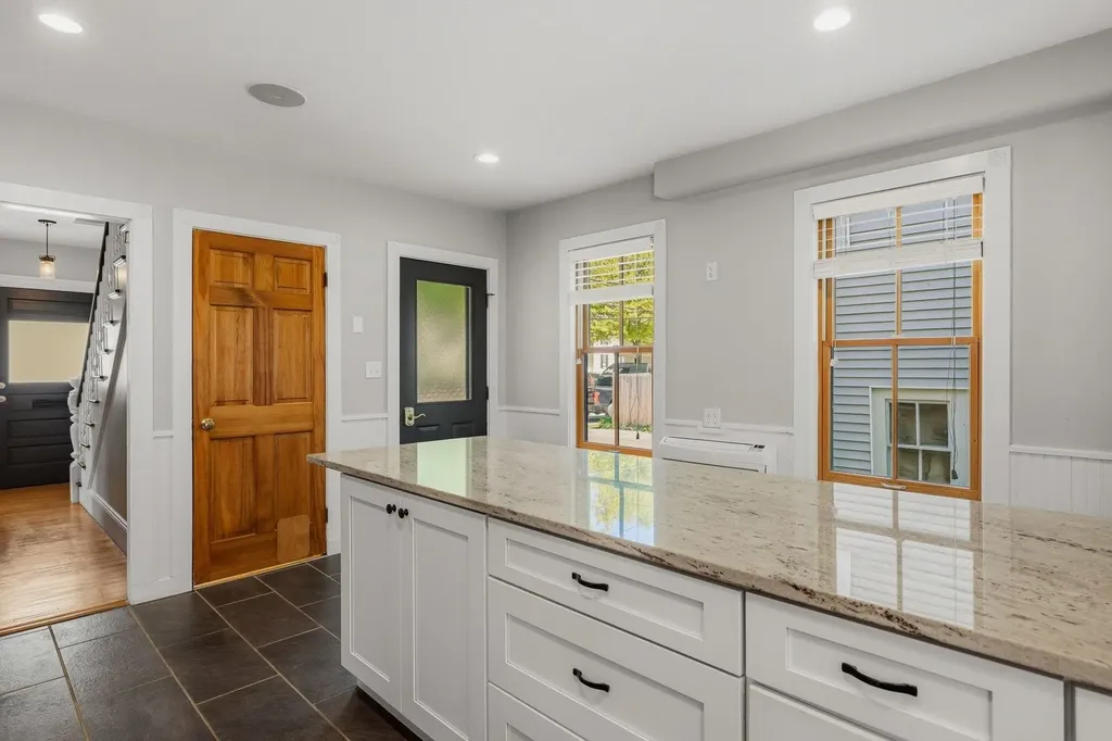 22 Cottage Street Portsmouth NH 03801