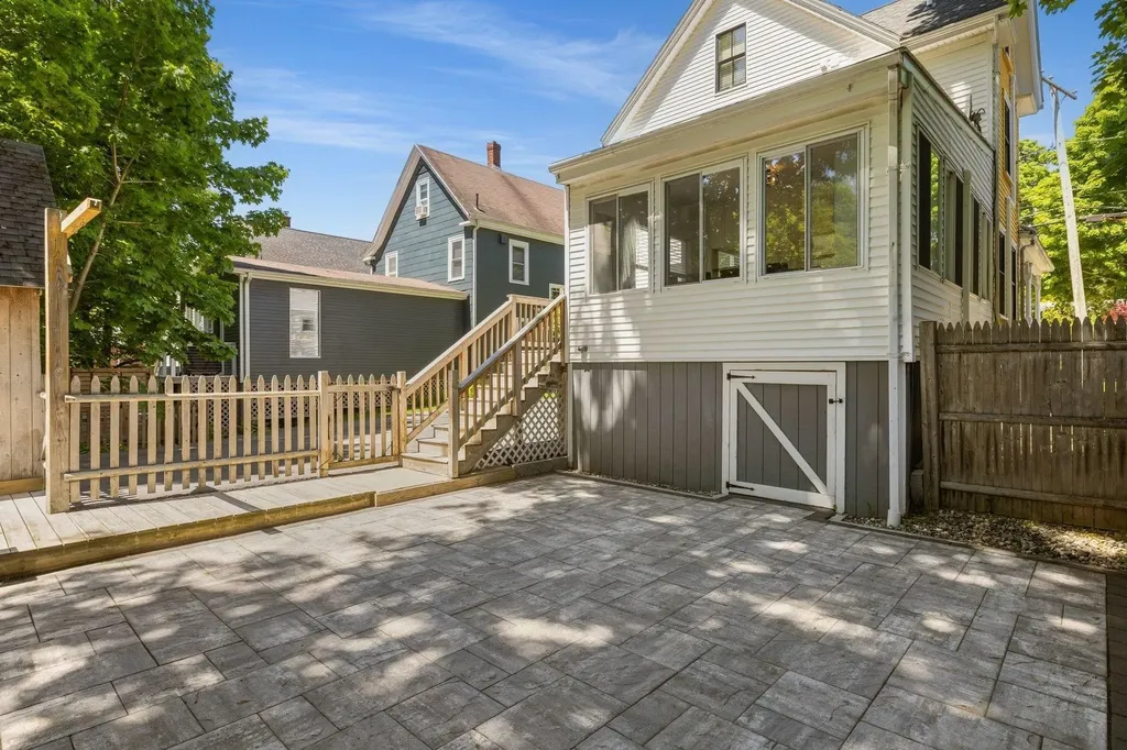 22 Cottage Street Portsmouth NH 03801