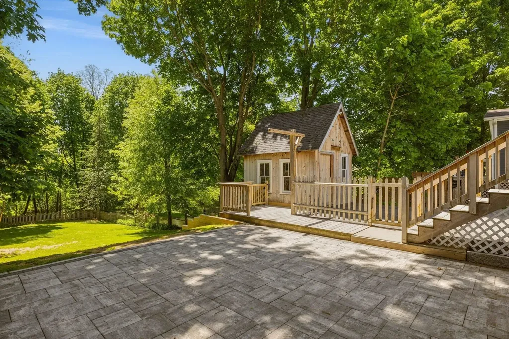 22 Cottage Street Portsmouth NH 03801