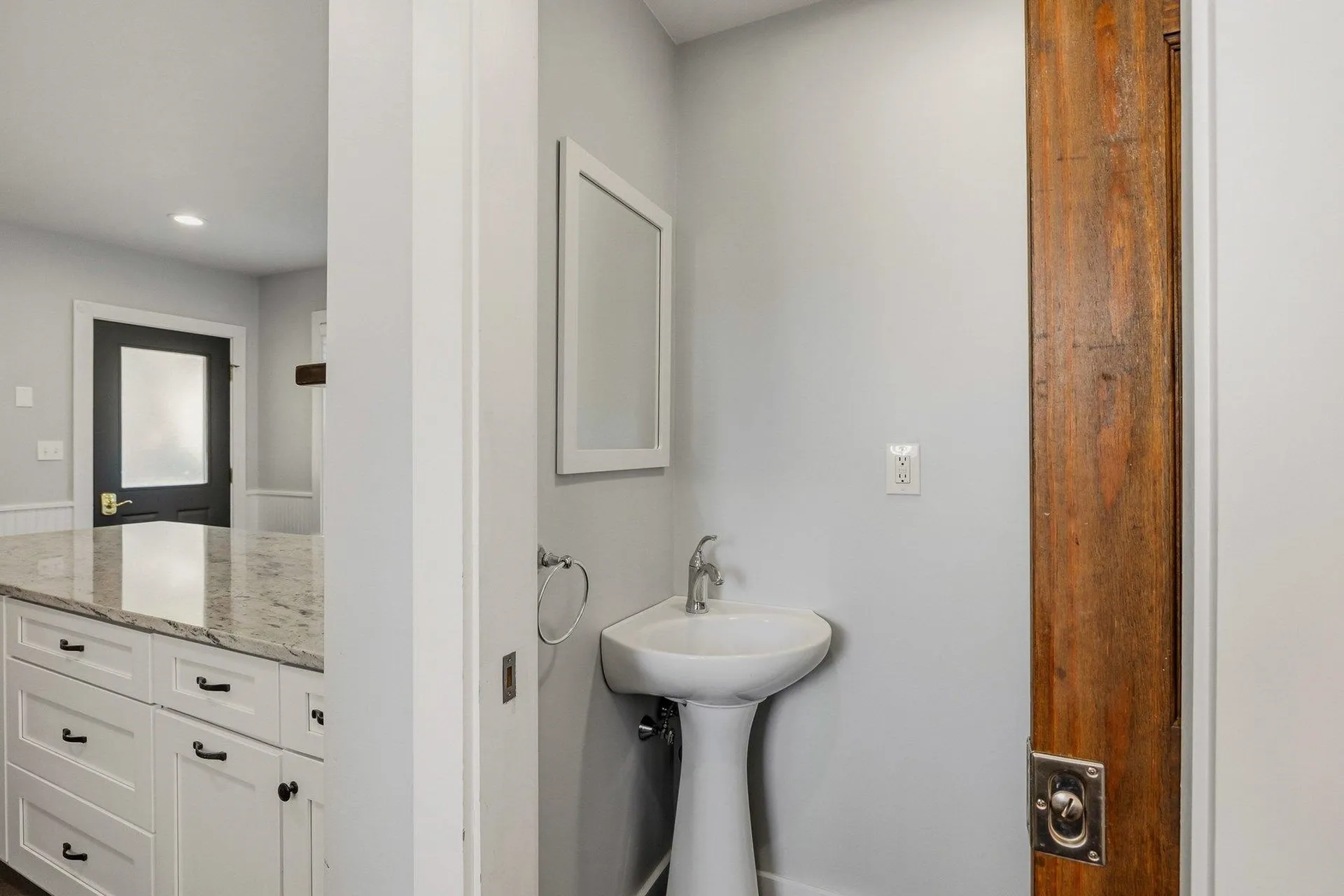 22 Cottage Street Portsmouth NH 03801