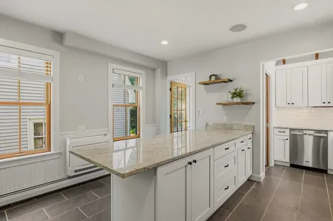 22 Cottage Street Portsmouth NH 03801