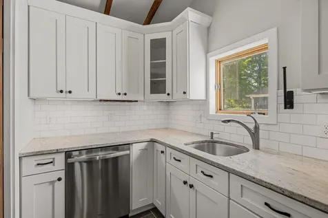 22 Cottage Street Portsmouth NH 03801
