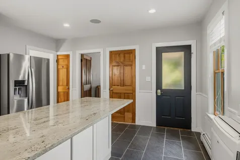 22 Cottage Street Portsmouth NH 03801