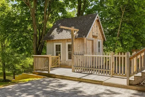 22 Cottage Street Portsmouth NH 03801