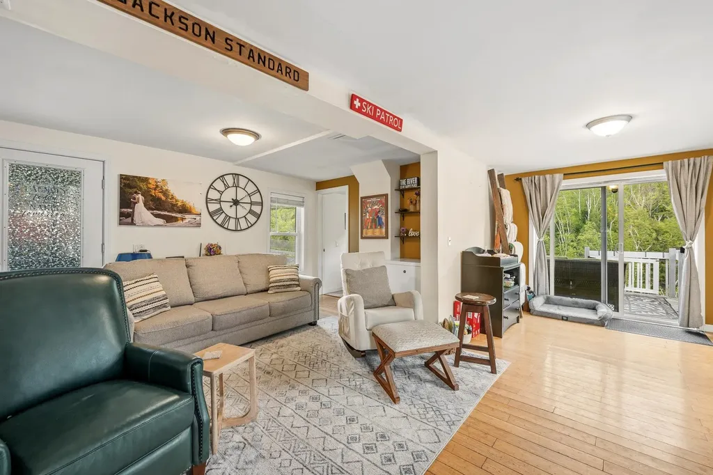 10 River Street Gorham NH 03581