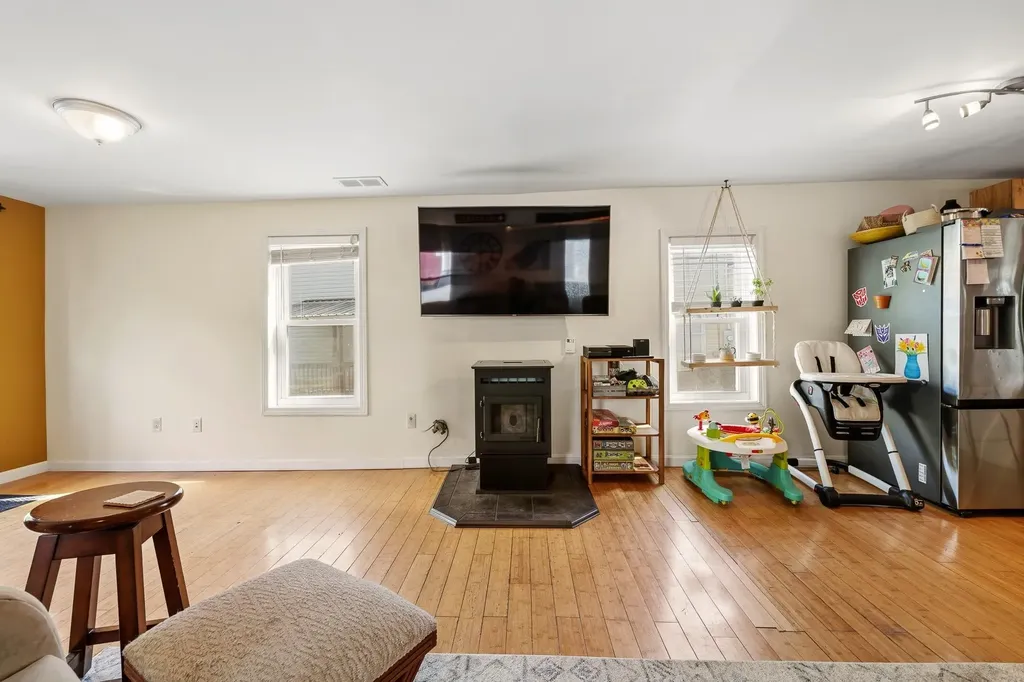 10 River Street Gorham NH 03581